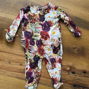 Posh Peanut Newborn Outfit
